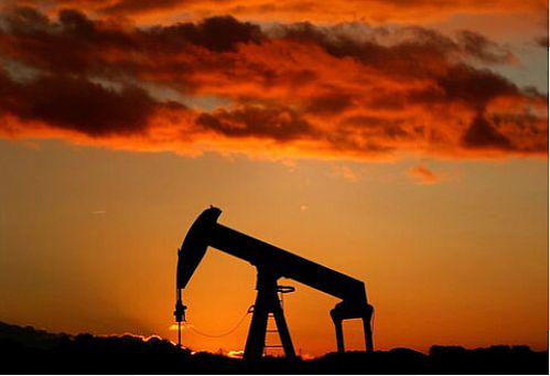 تقاضای جهانی نفت امسال 8 درصد کاهش می‌یابد 